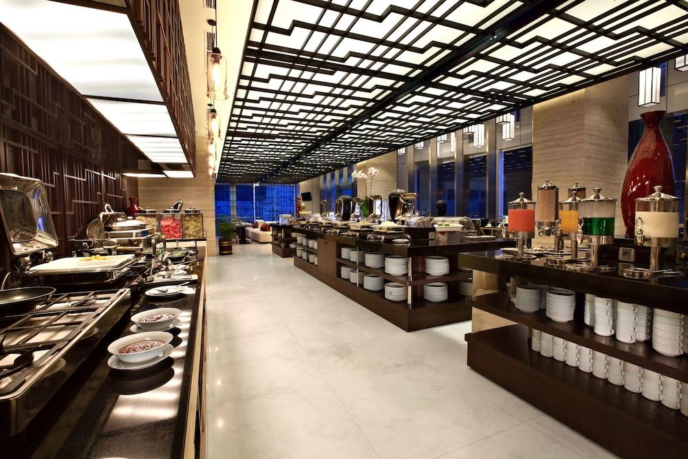 Aston Priority Simatupang Hotel And Conference Center Giacarta Esterno foto