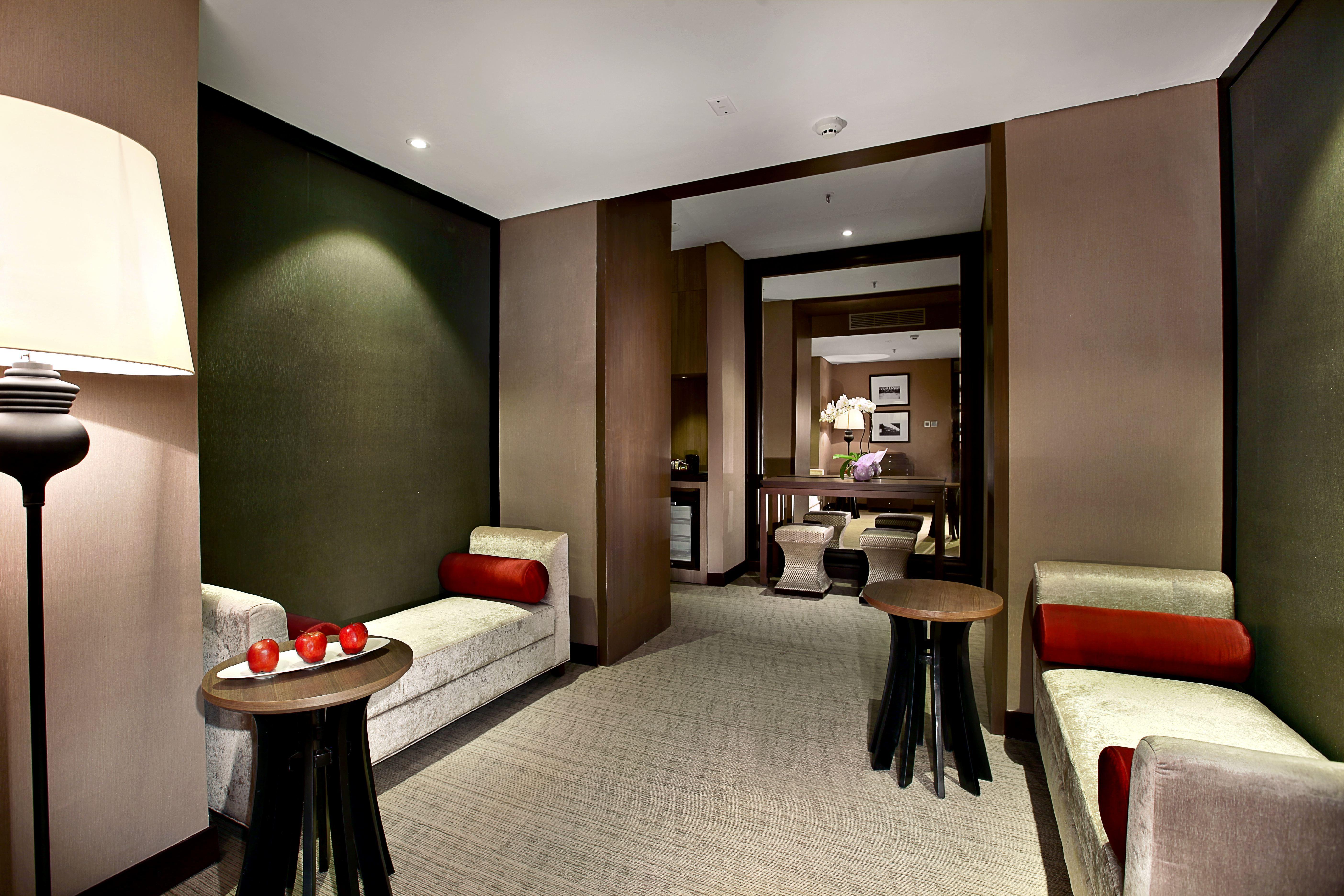 Aston Priority Simatupang Hotel And Conference Center Giacarta Esterno foto
