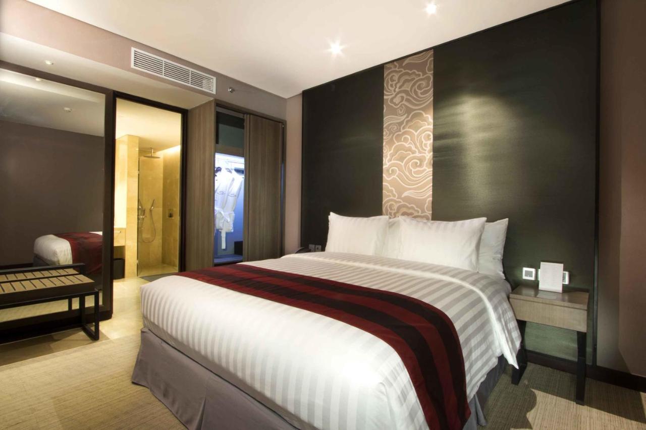 Aston Priority Simatupang Hotel And Conference Center Giacarta Esterno foto