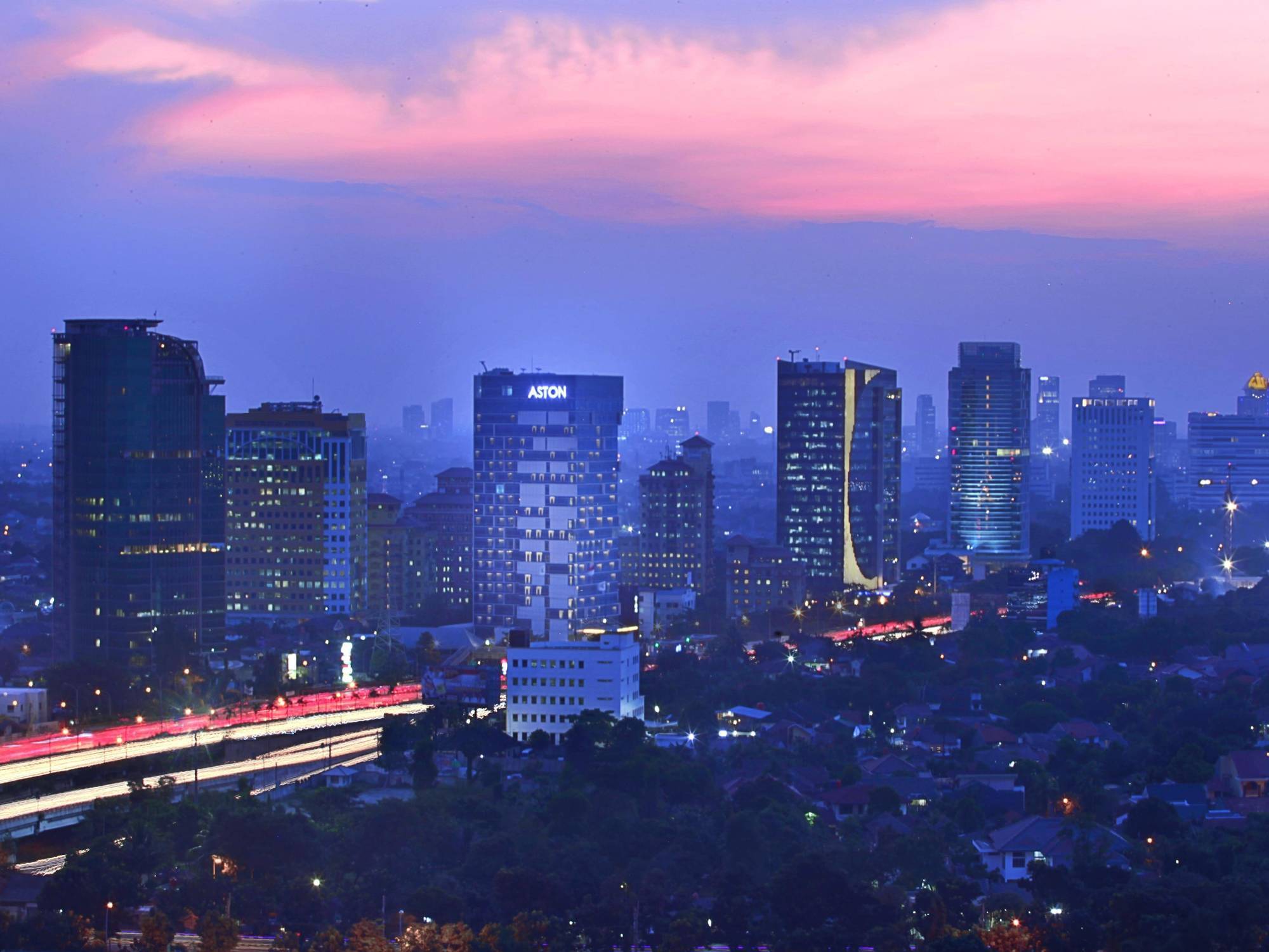 Aston Priority Simatupang Hotel And Conference Center Giacarta Esterno foto